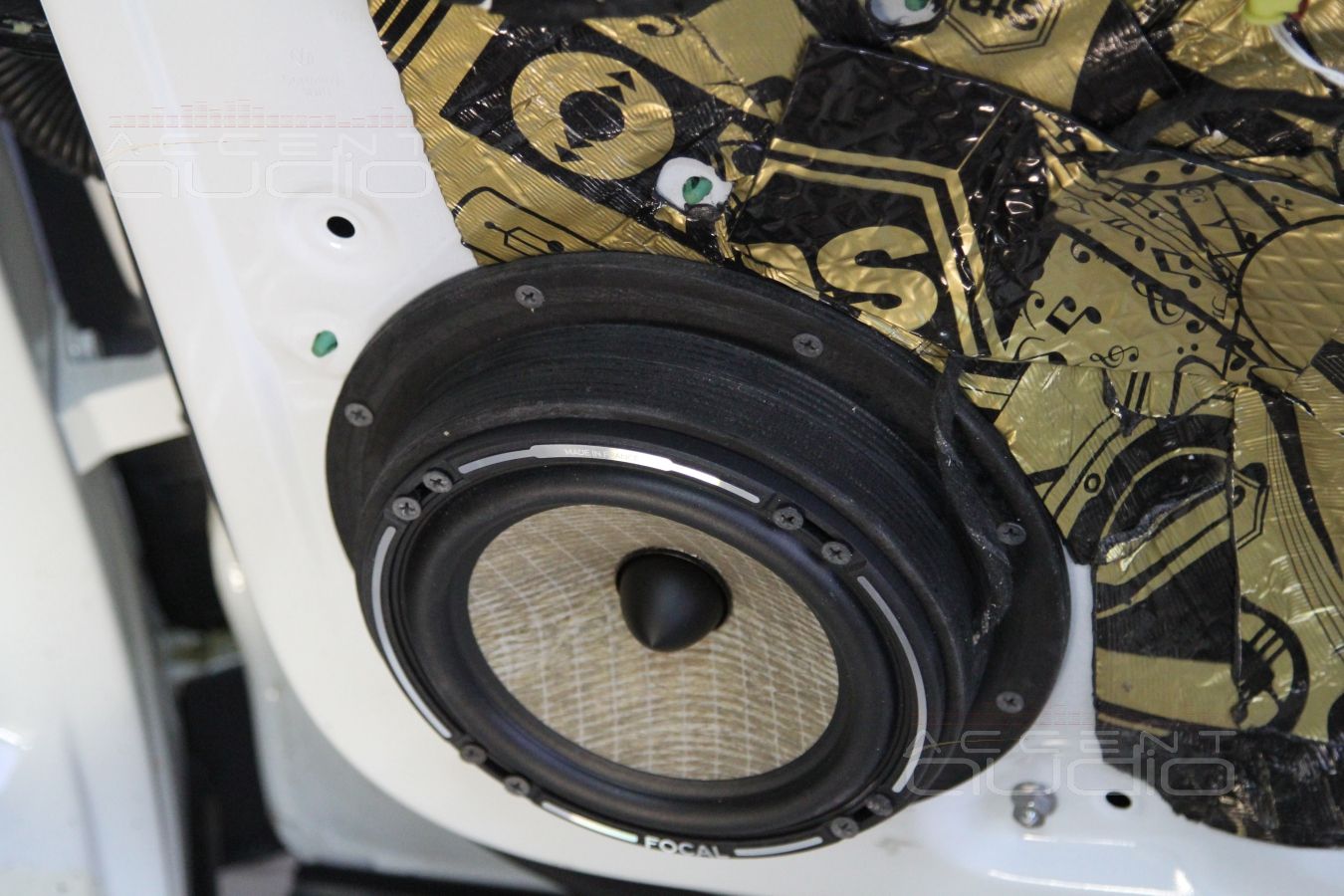 Установка акустики Focal в новый Volkswagen Tiguan 2017