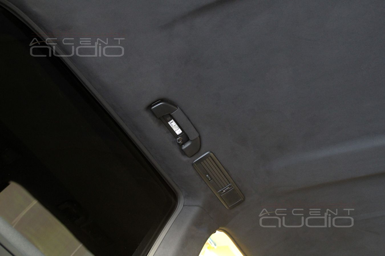 Перетяжка потолка в черную альканатру