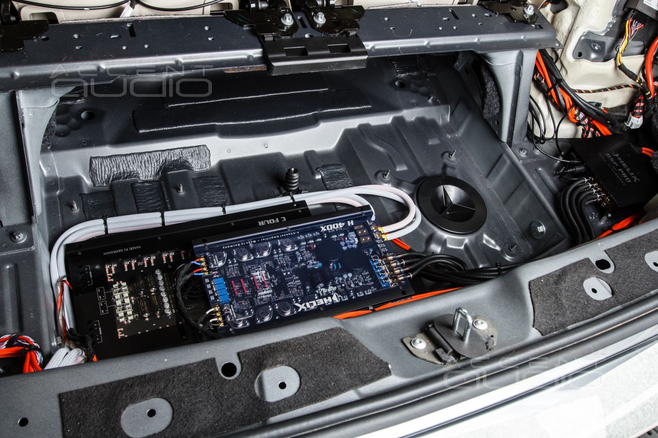 Глубокая интеграция усилителей Helix CFour и H400X в Mercedes-Benz GLS 2020