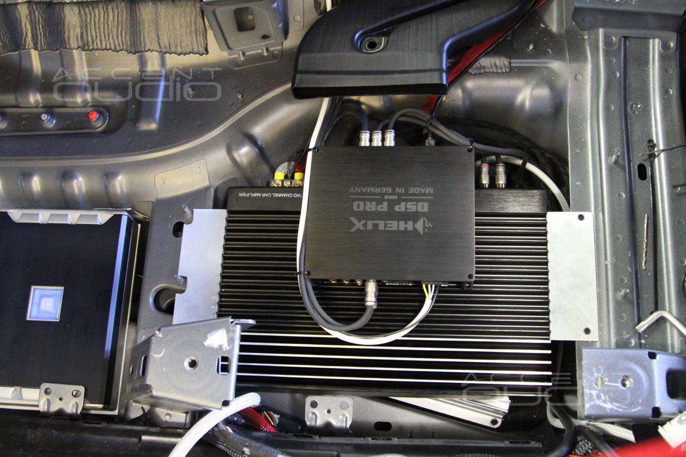 Интеграция усилителей и аудиопроцессора в Mercedes-Benz GLE Coupe