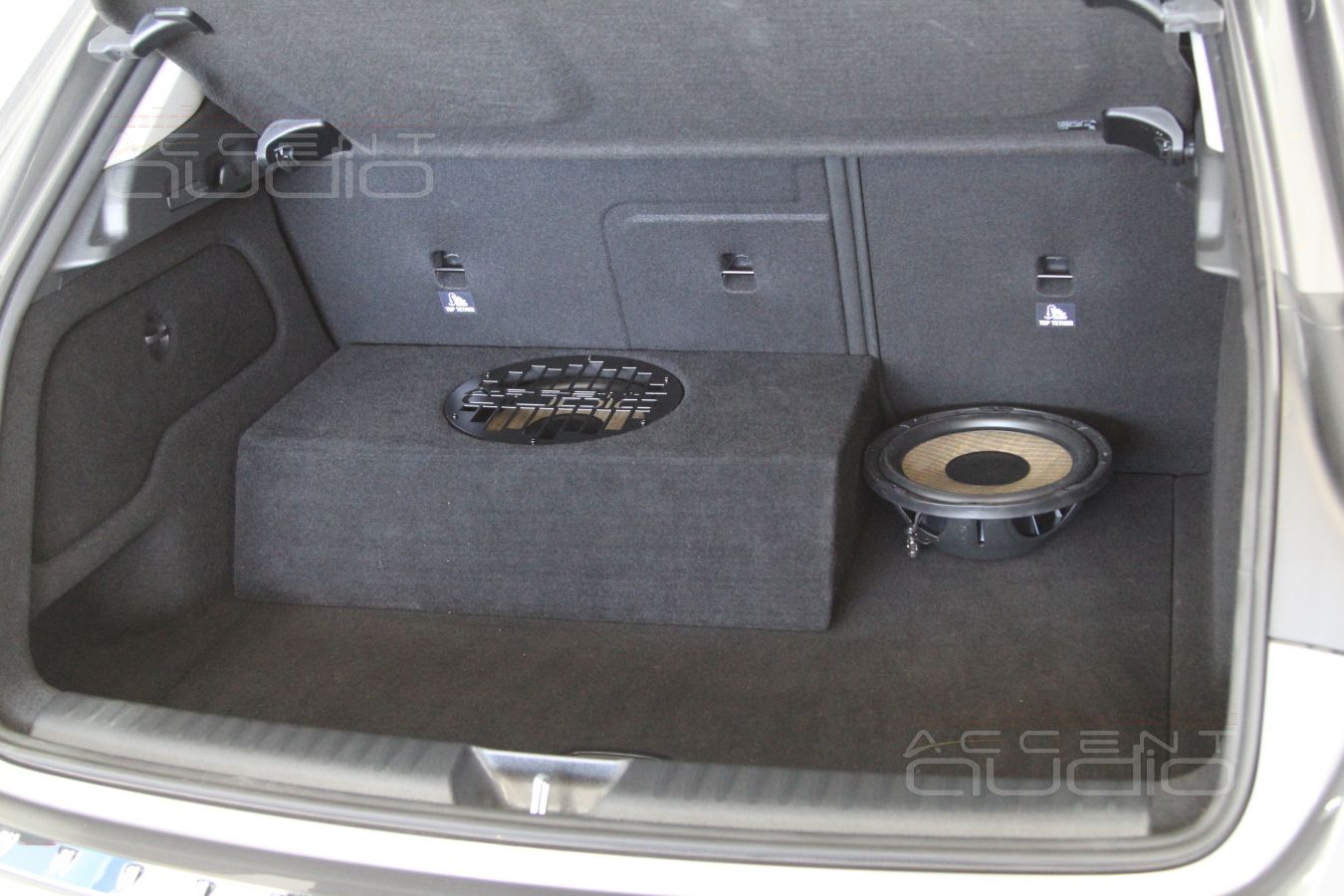 Оригинальный сабвуфер для маленького Mercedes-a Focal P25F(S)lim