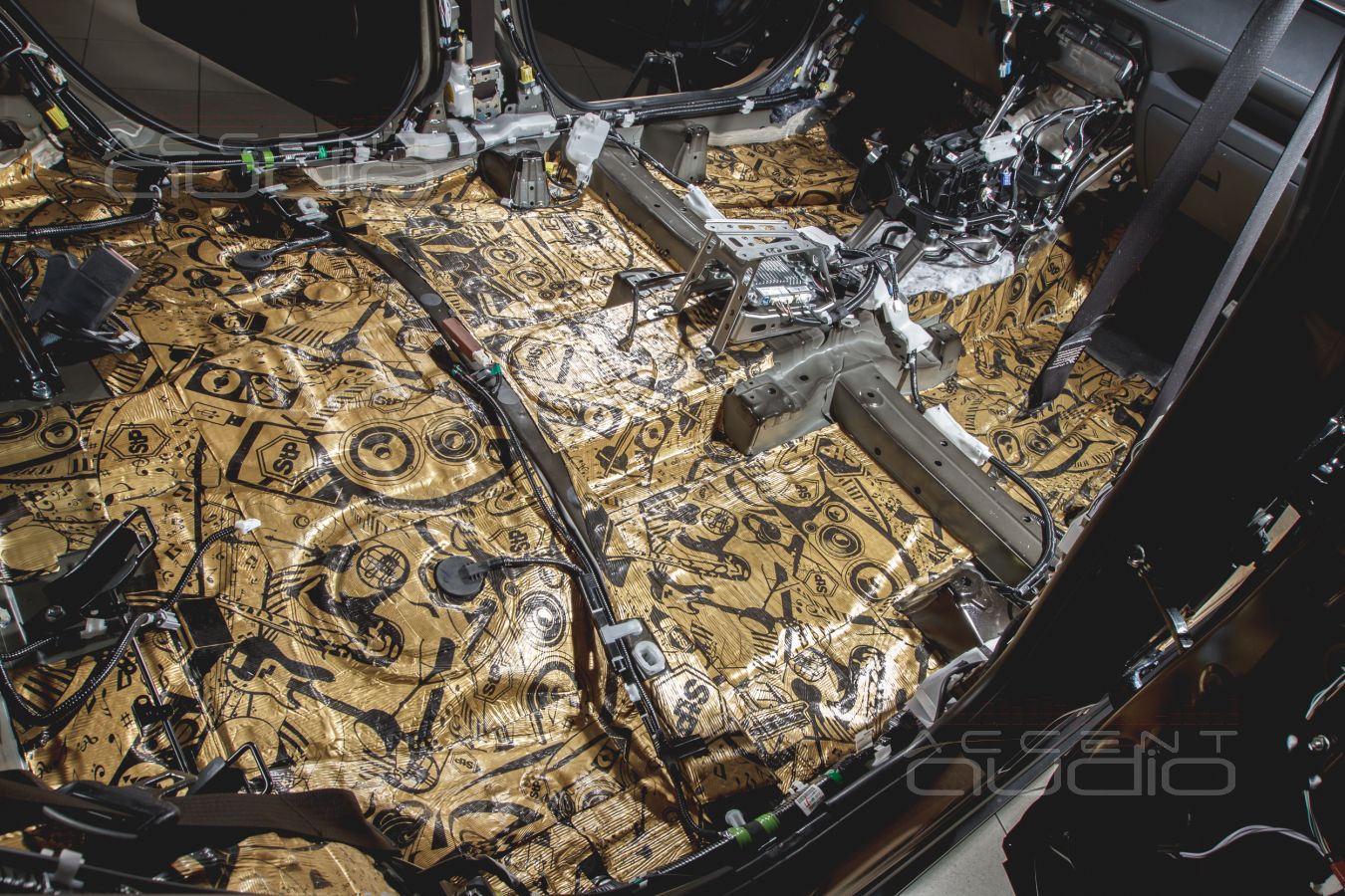 Полная шумоизоляция салона Toyota RAV4