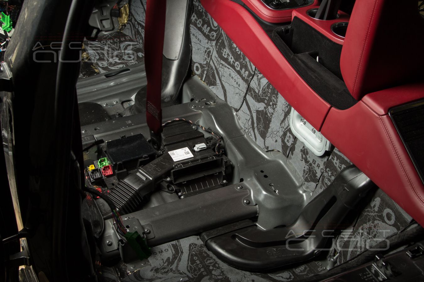 Почему и зачем те, кто любит свой автомобиль и музыку, обращаются в Accent-Audio ?