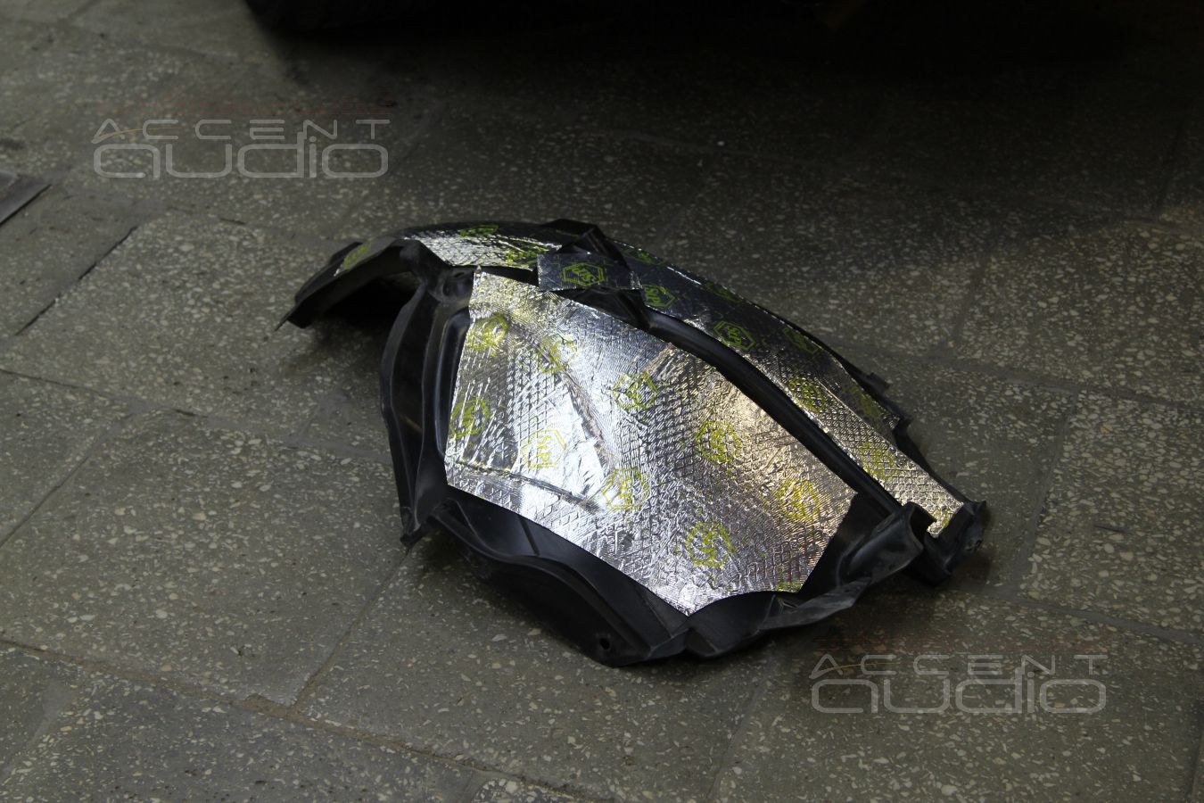 Шумоизоляция арок Infiniti FX35