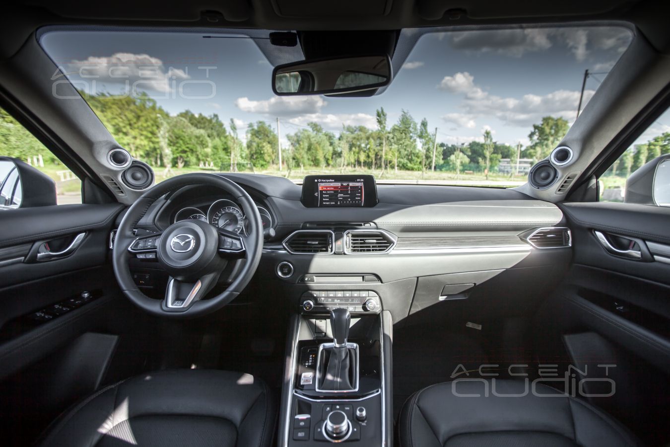 Подиумы для высокочастотных и среднечастотных излучателей и стойки Mazda CX-5