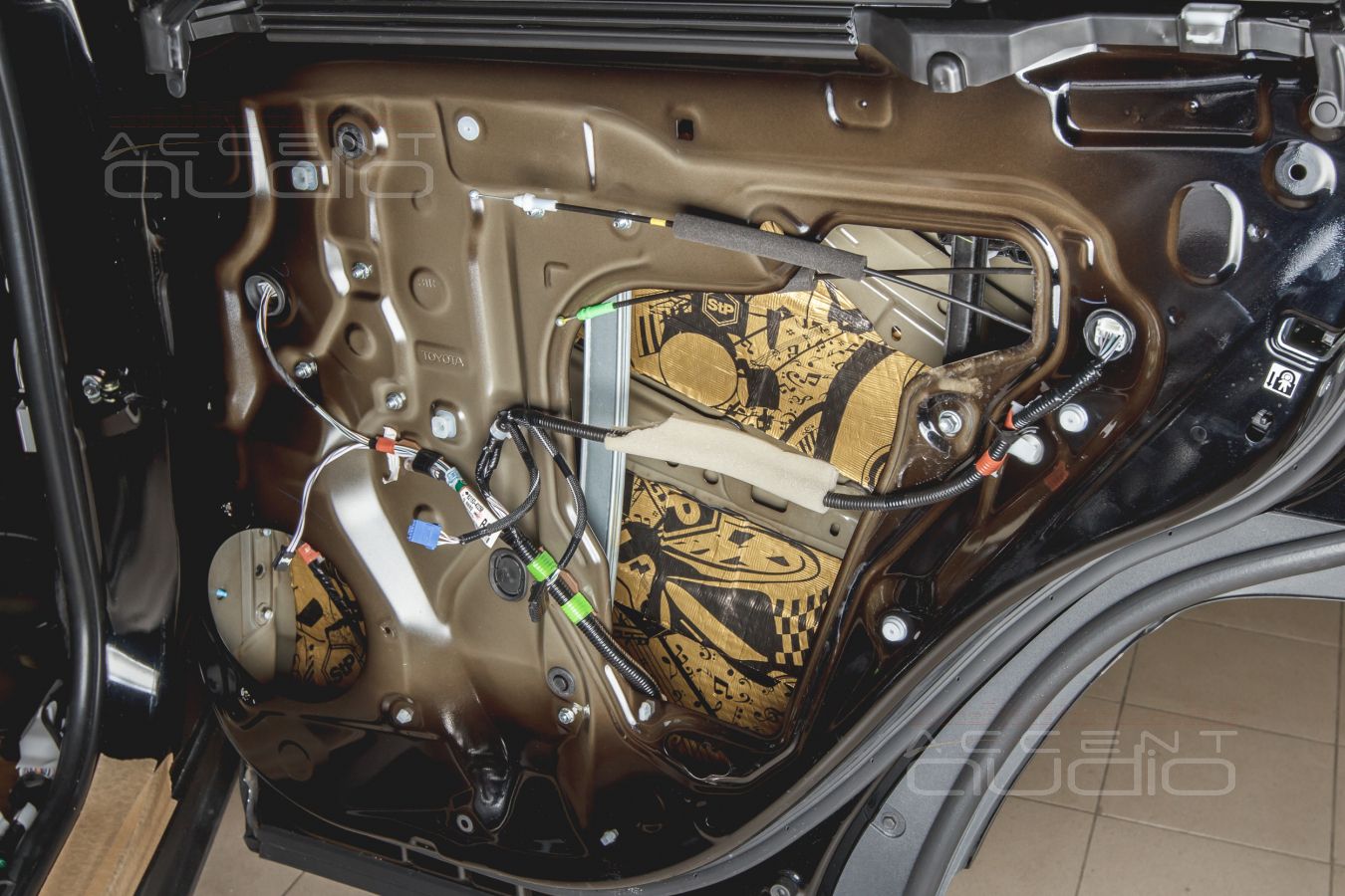 Полная шумоизоляция салона Toyota RAV4