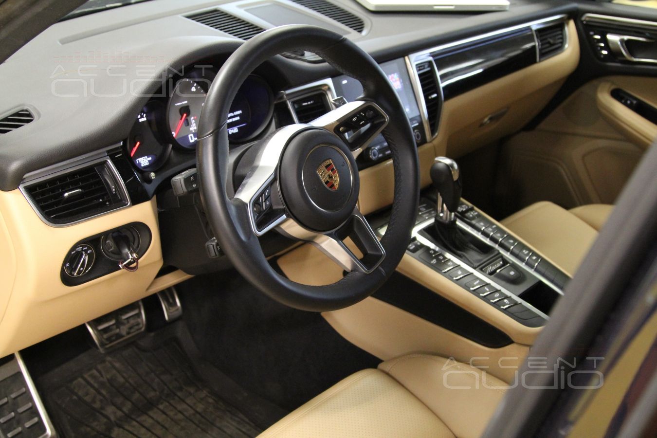 Модернизация аудиосистемы Porshe Macan