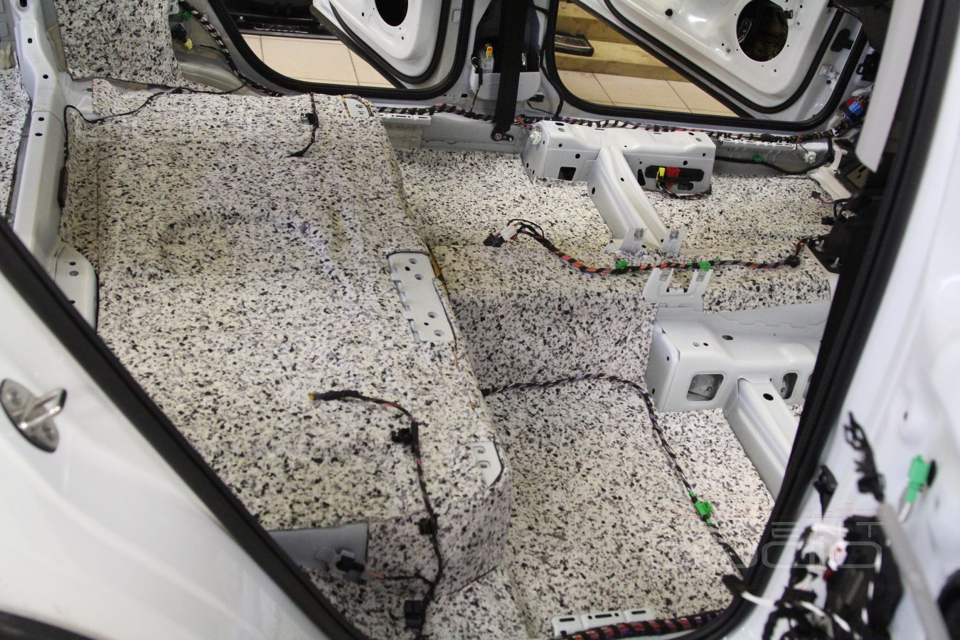 Шумоизоляция пола – просто нужно