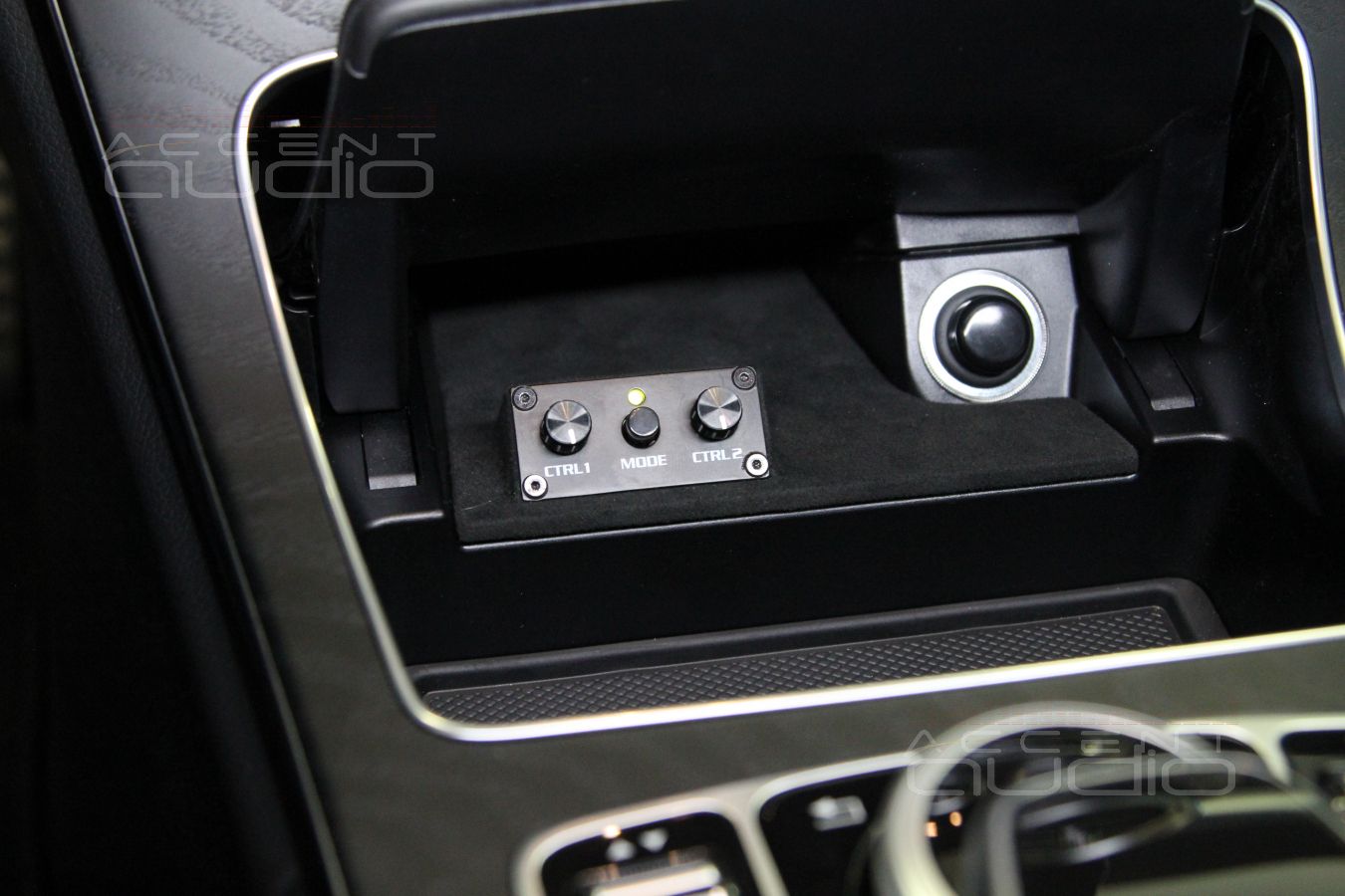 Управляющая панель процессора Helix URC3