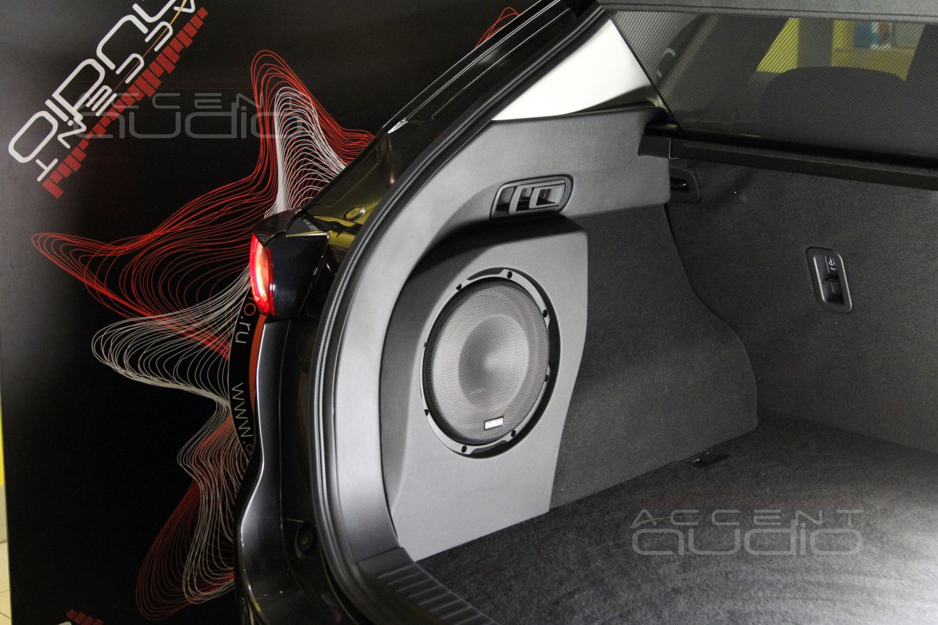 Новый встроенный сабвуфер – специально для Mazda CX 5 2019