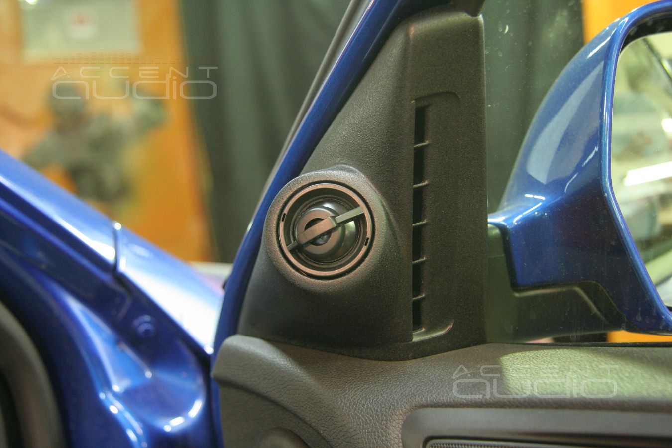 Установка твитеров (пищалок) Boston Acoustics NEOTMSE, изготовление подиумов