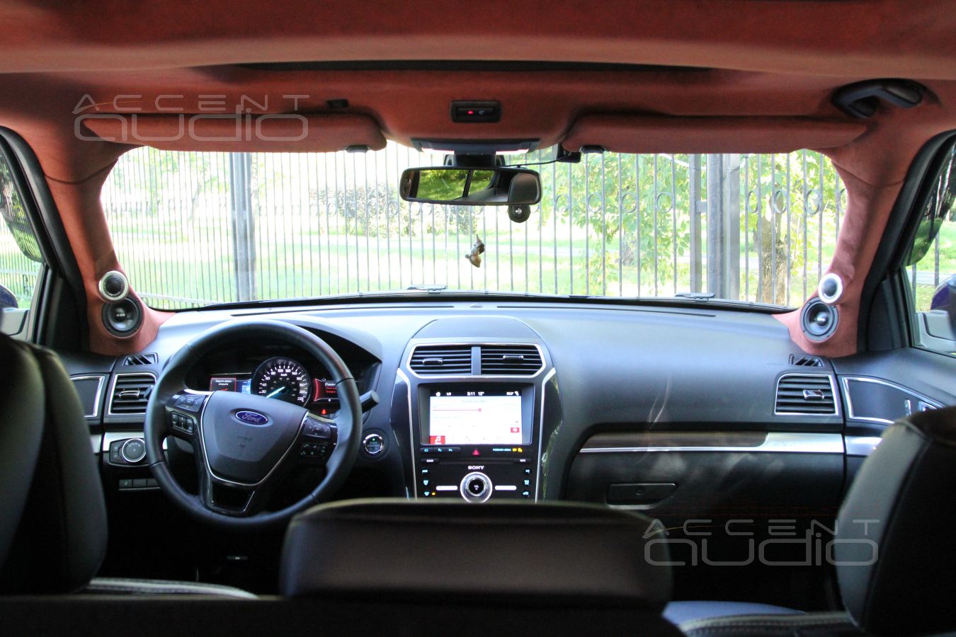 Установка СЧ-ВЧ: подиумы под твитеры и среднечастотные динамики в Ford Explorer