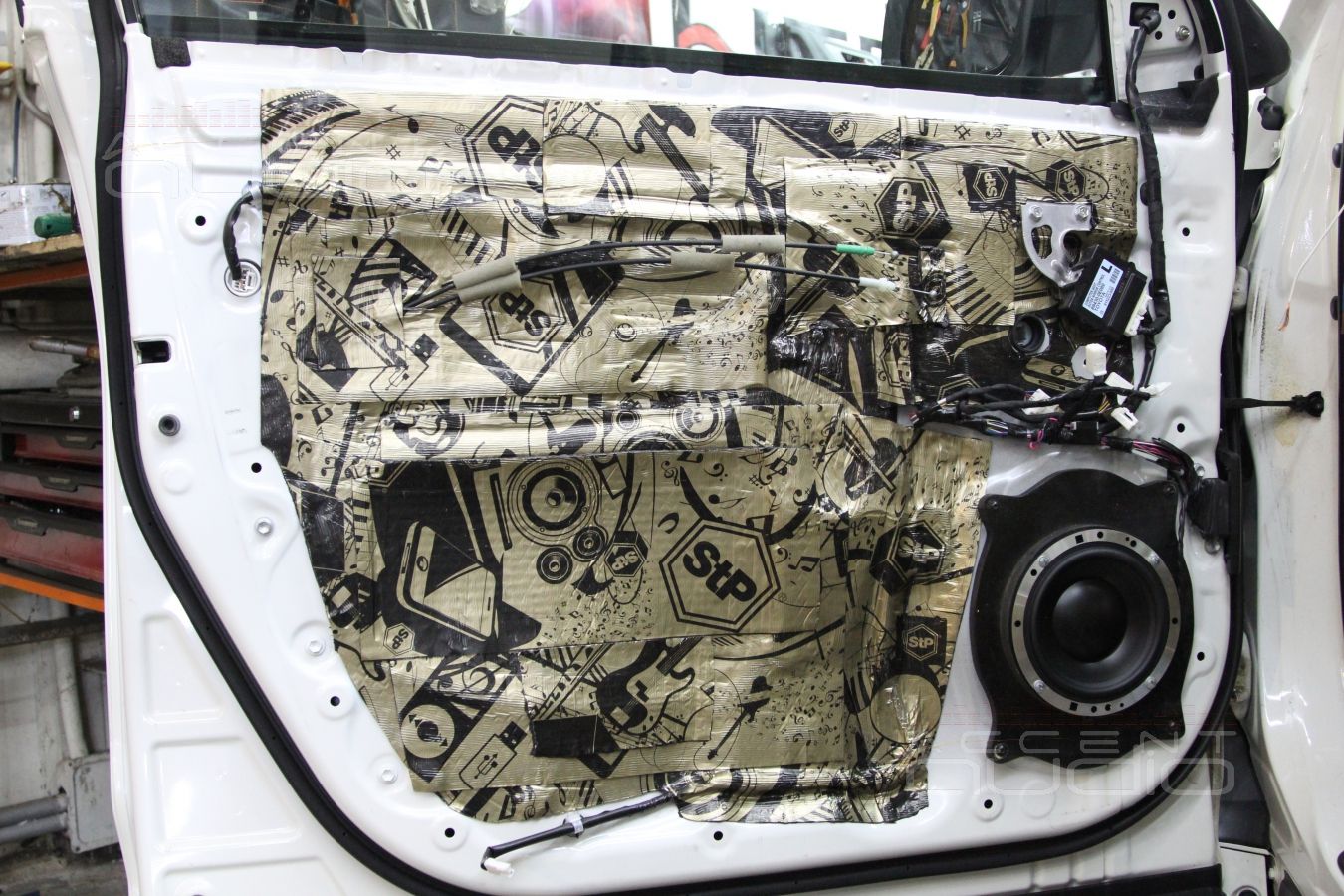 Акустика Morel Elate Titanium 603 в Toyota Highlander