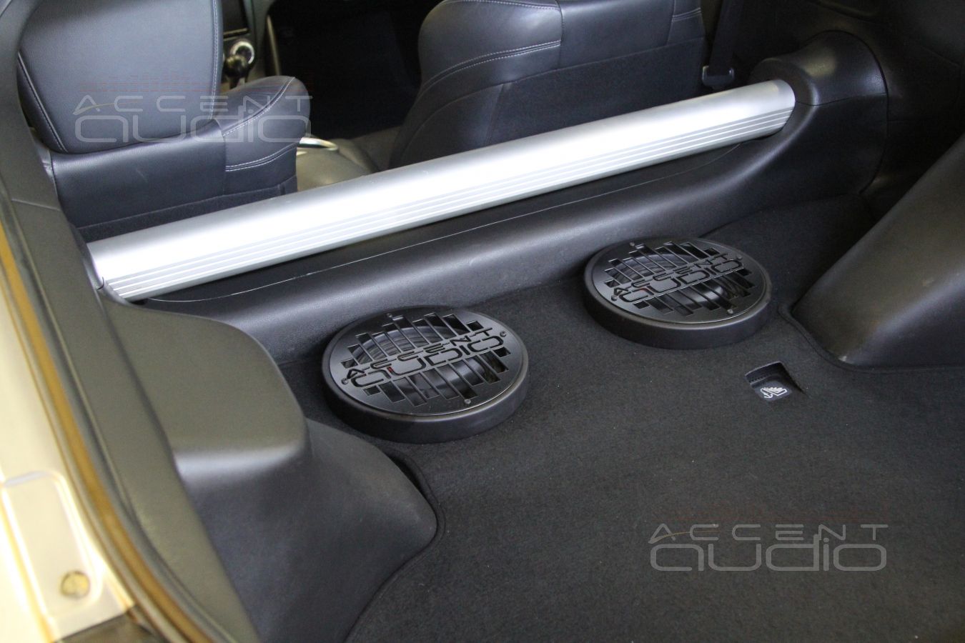 Изготовление и установка сдвоенного сабвуфера Alpine SWR 8D2 В Nissan 370Z