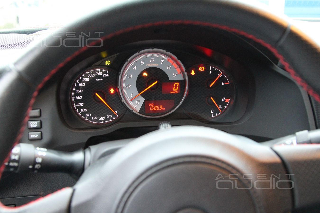 Штатный USB и AUX работают в Toyota GT86