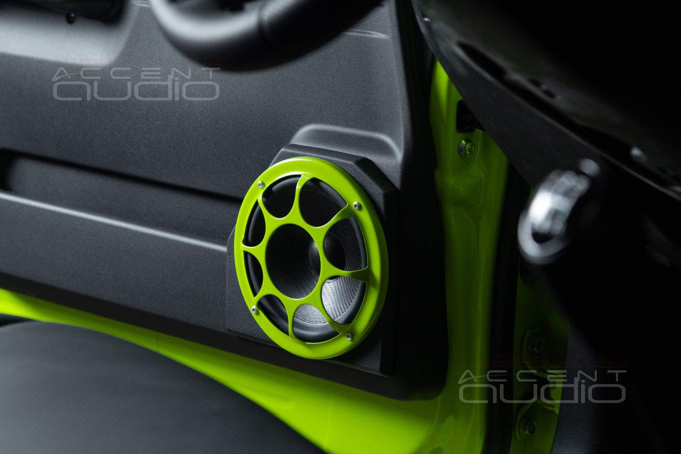 ИГРАЮЩИЕ 165мм немецкие динамики SOAudio в новом Jimny