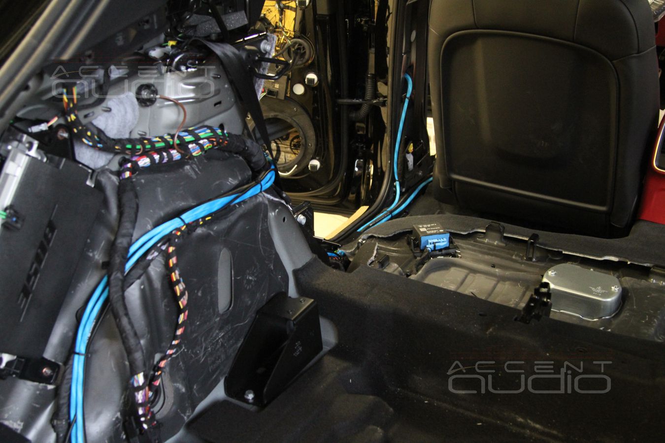 Установка мидбасов 