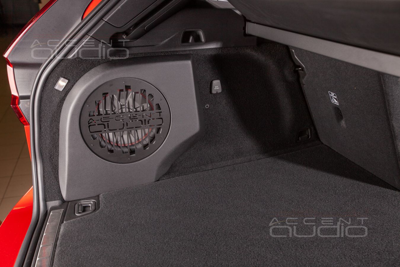 Сабвуфер-стелс для Volvo XC60 – единственно верное решение !