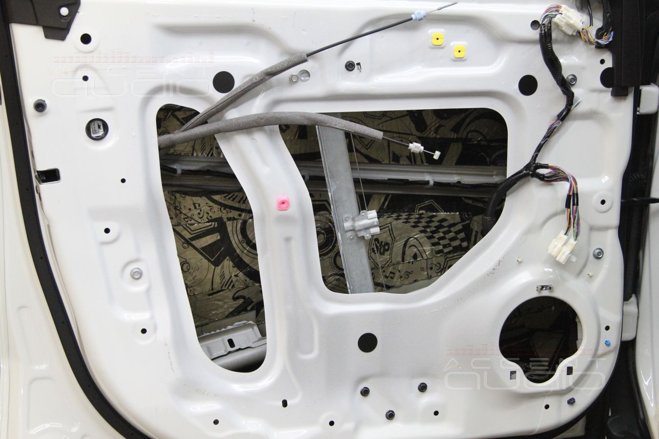 Шумоизоляция дверей Acura MDX