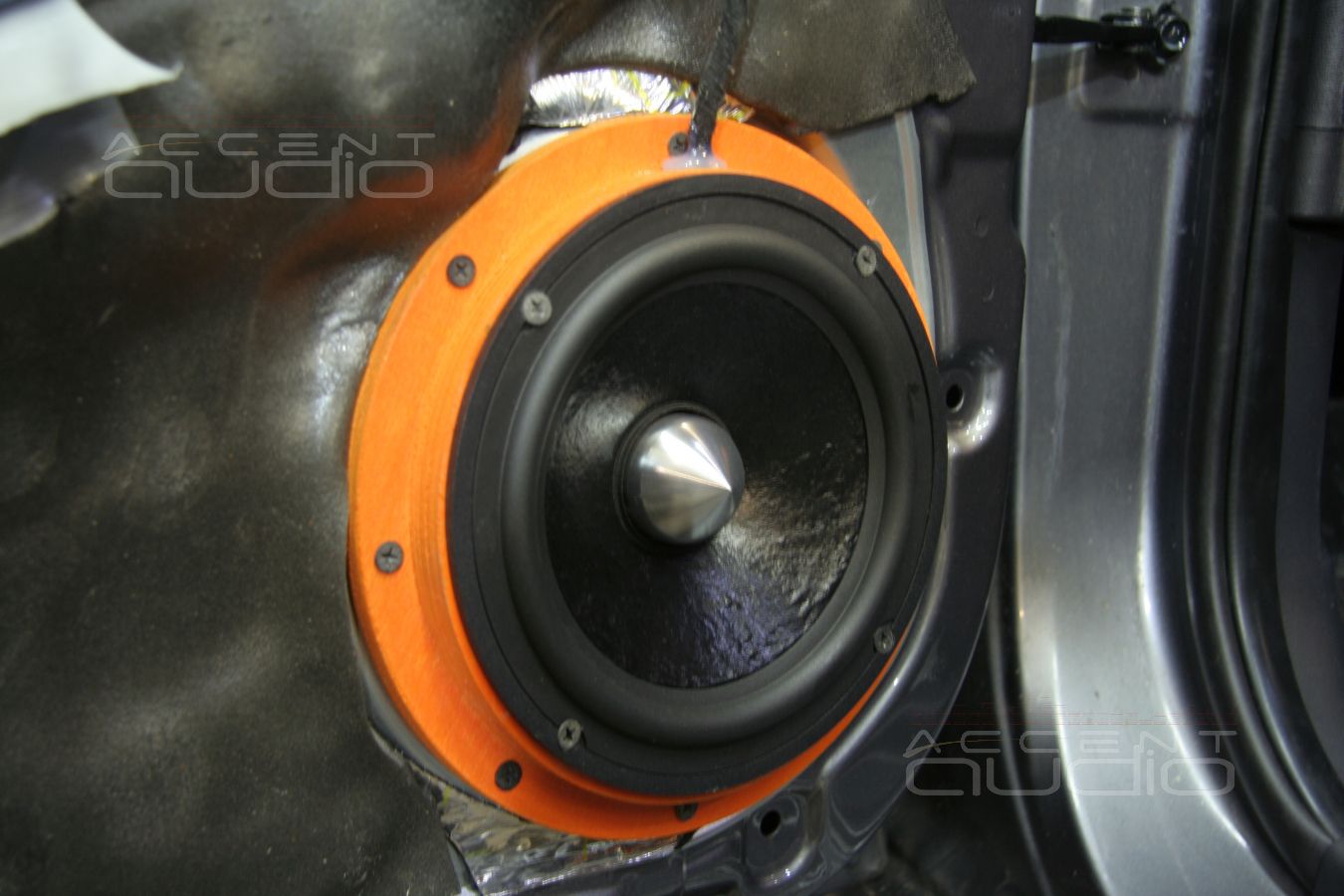 Установка фронтальной акустической системы в Hyundai i30