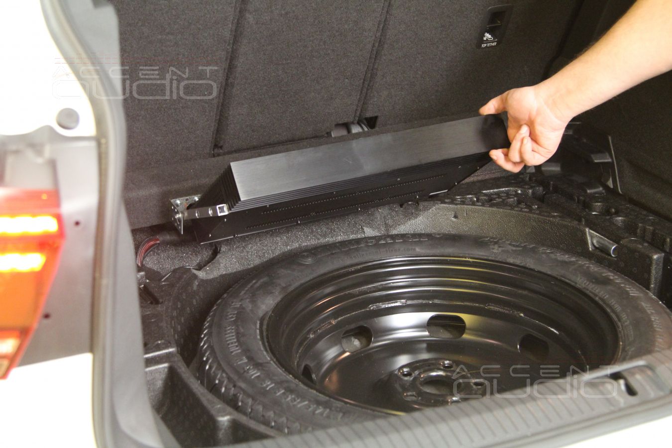 Интеграция пятиканального усилителя E.O.S в новом Volkswagen Tiguan