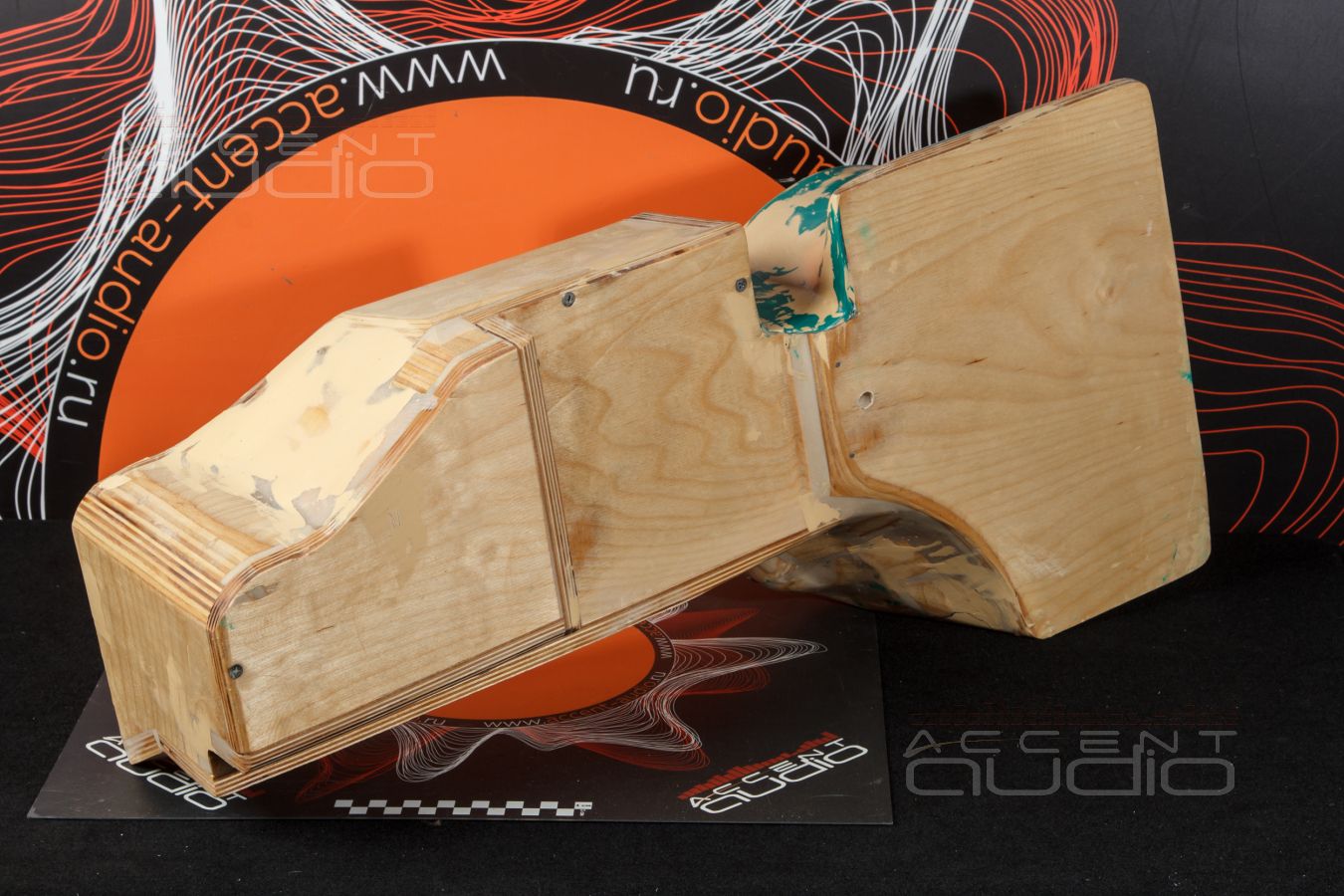 Сабвуфер-стелс для Gelandewagen – каким он должен быть, чтобы играть и выглядеть