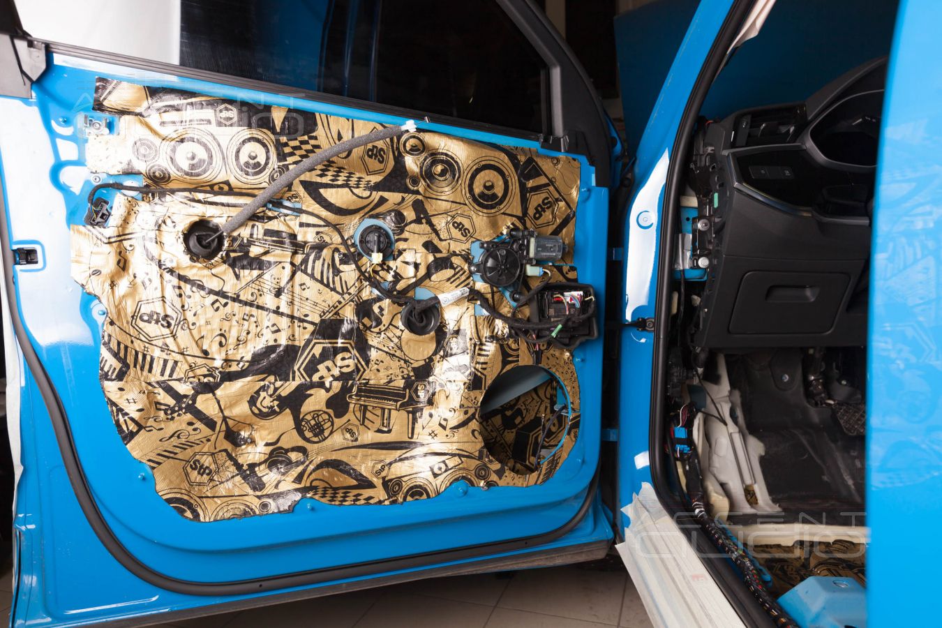 Шумоизоляция Audi Q3: если вы любите свой автомобиль