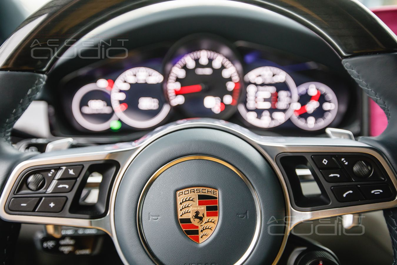 Проект штатной аудиосистемы для Porsche Cayenne Coupe