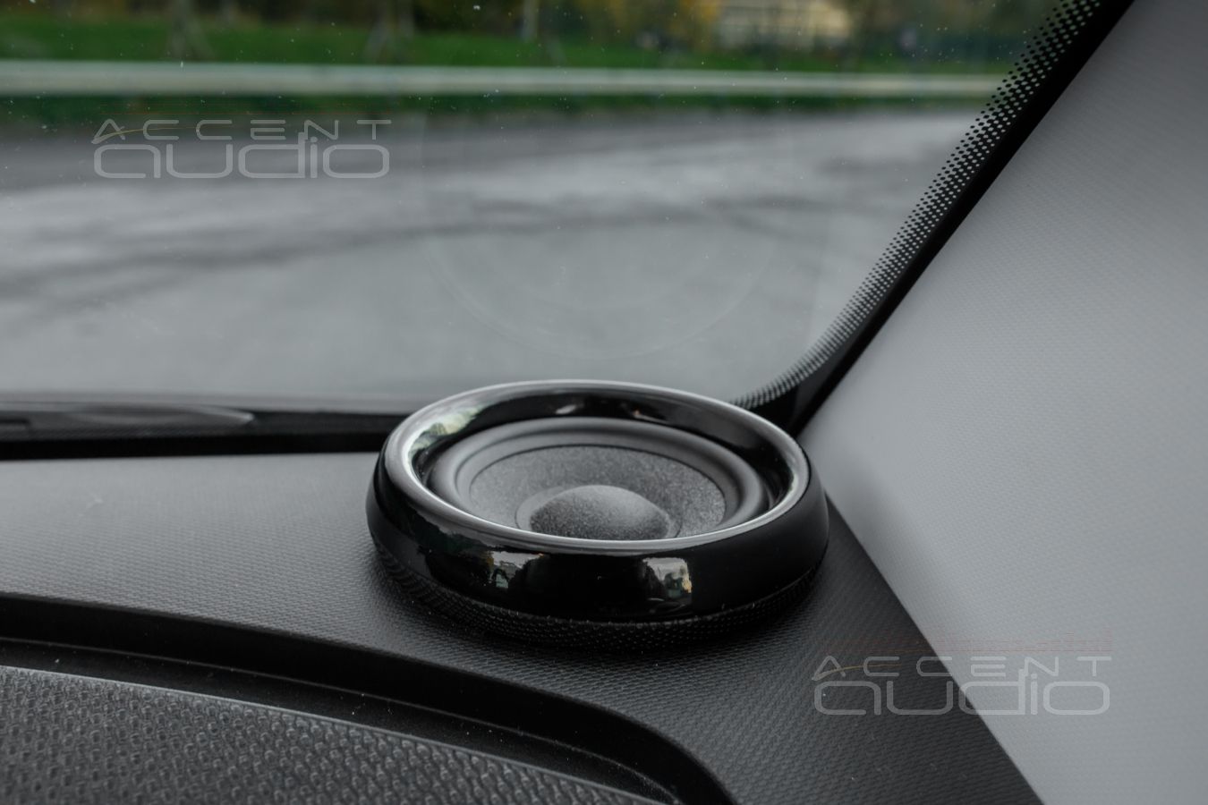 Интеграция: установка среднечастотных динамиков Brax ML3 в Smart Fortwo 