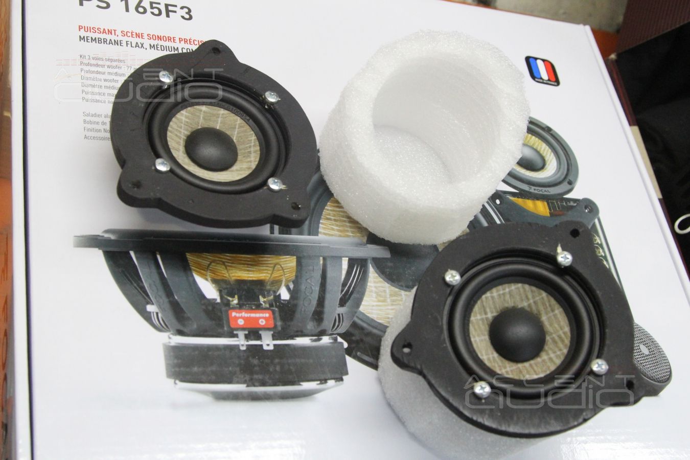 Подготовка дверей, установка акустики Focal