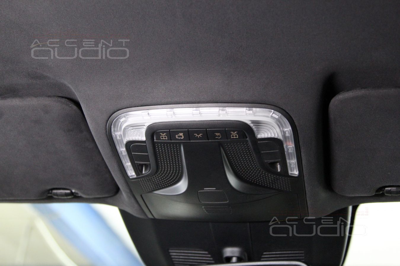 Перетяжка потолка в черную альканатру