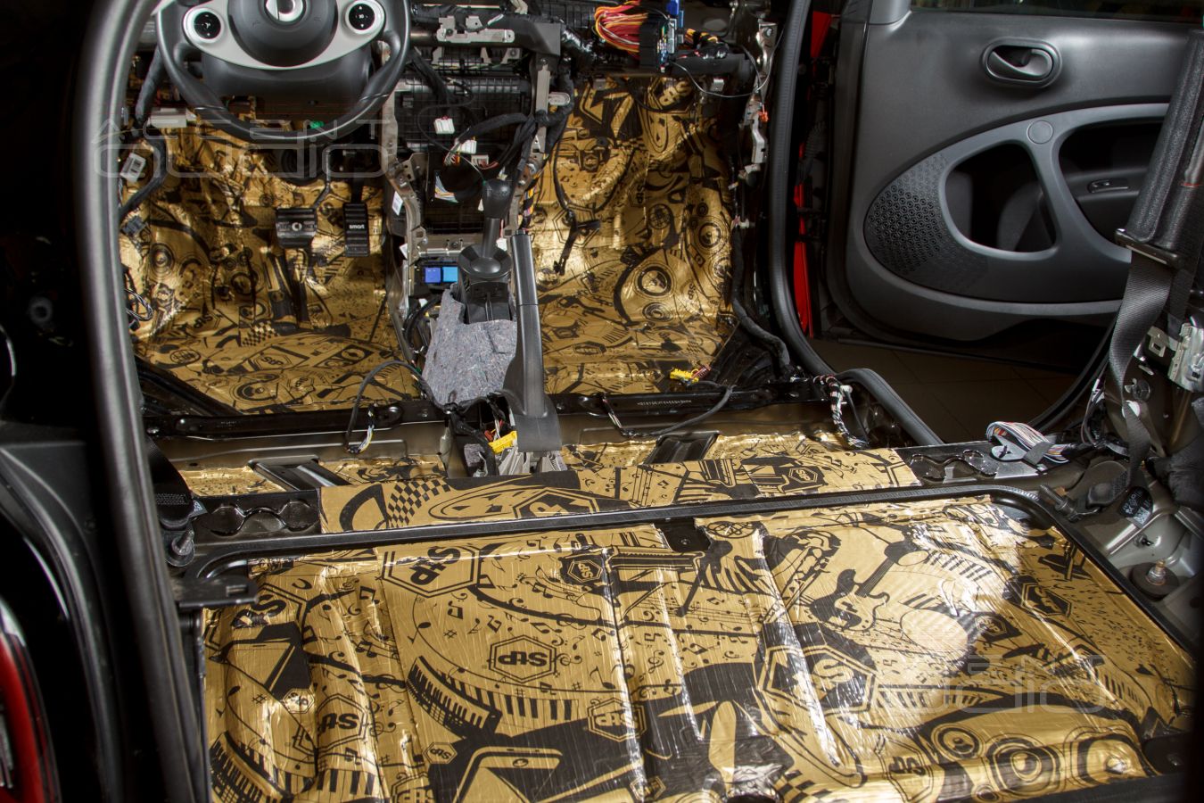 Шумоизоляция Smart Fortwo – просто надо сделать …