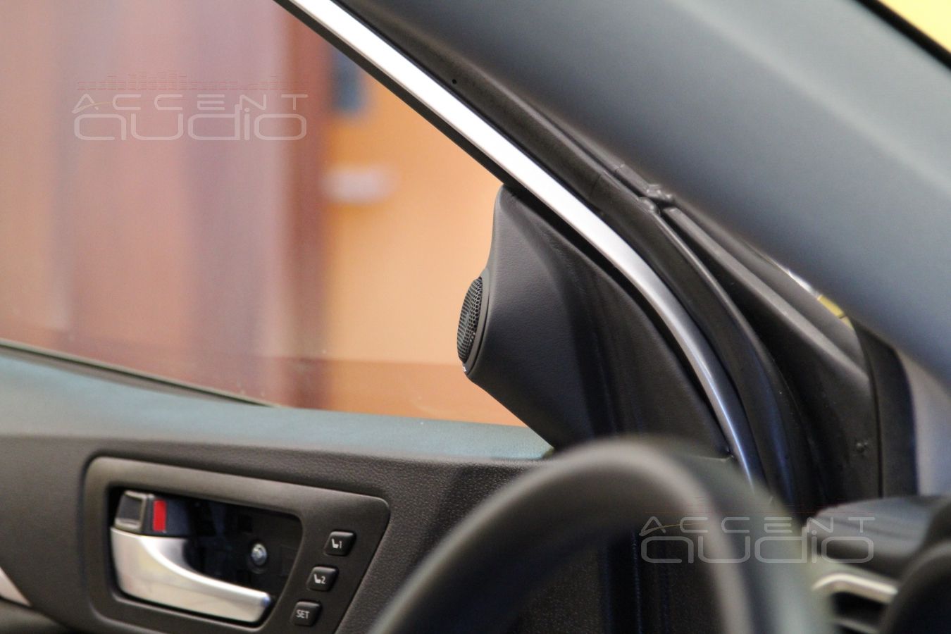 Трехкомпонентная акустика Focal в новом Toyota Highlander