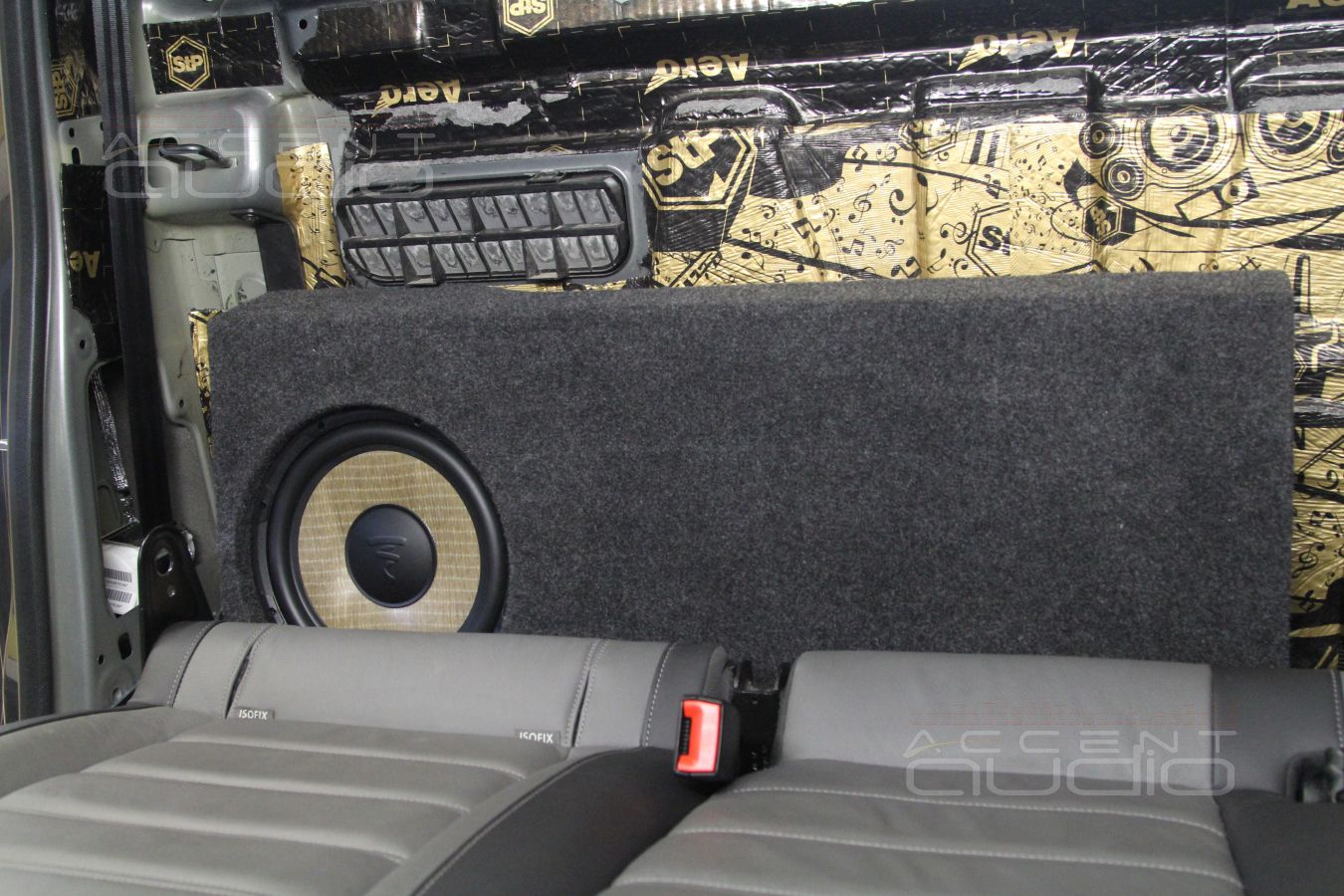 А как так сделан этот сабвуфер ?