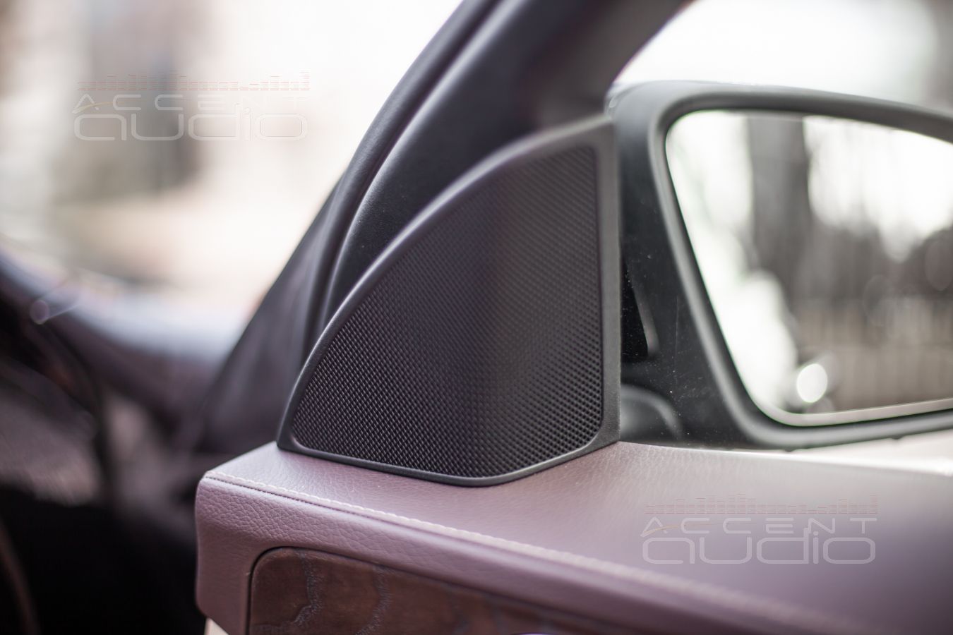 Установка Твитеров DEGO Powerline PO2.5T Upgrade в Mercedes-Benz W205 – штатно