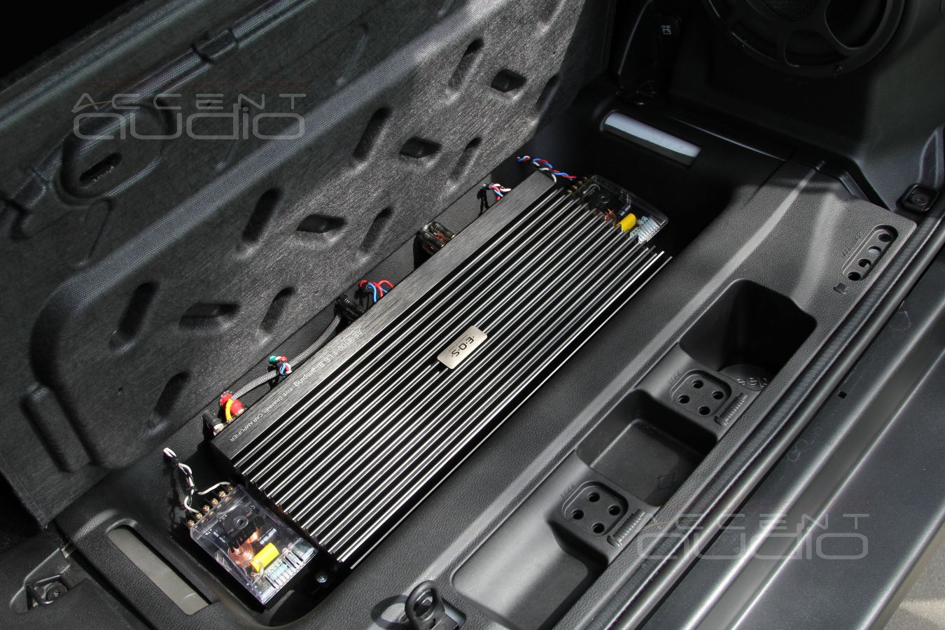 Мультимедиа Alpine X8 и новая аудиосистема на компонентах Morel