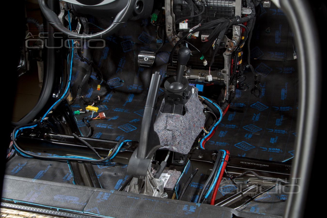 Шумоизоляция Smart Fortwo – просто надо сделать …