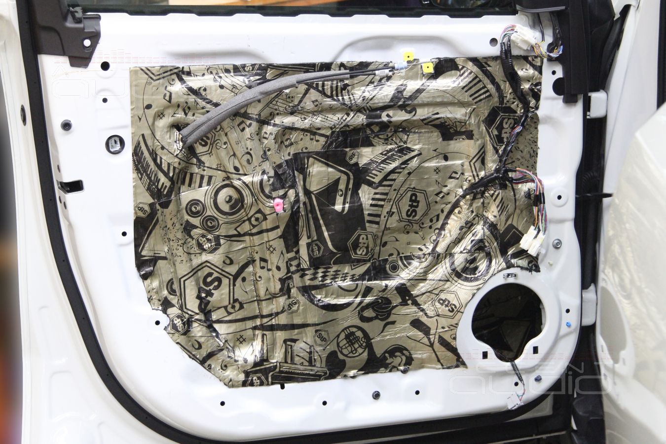 Шумоизоляция дверей Acura MDX