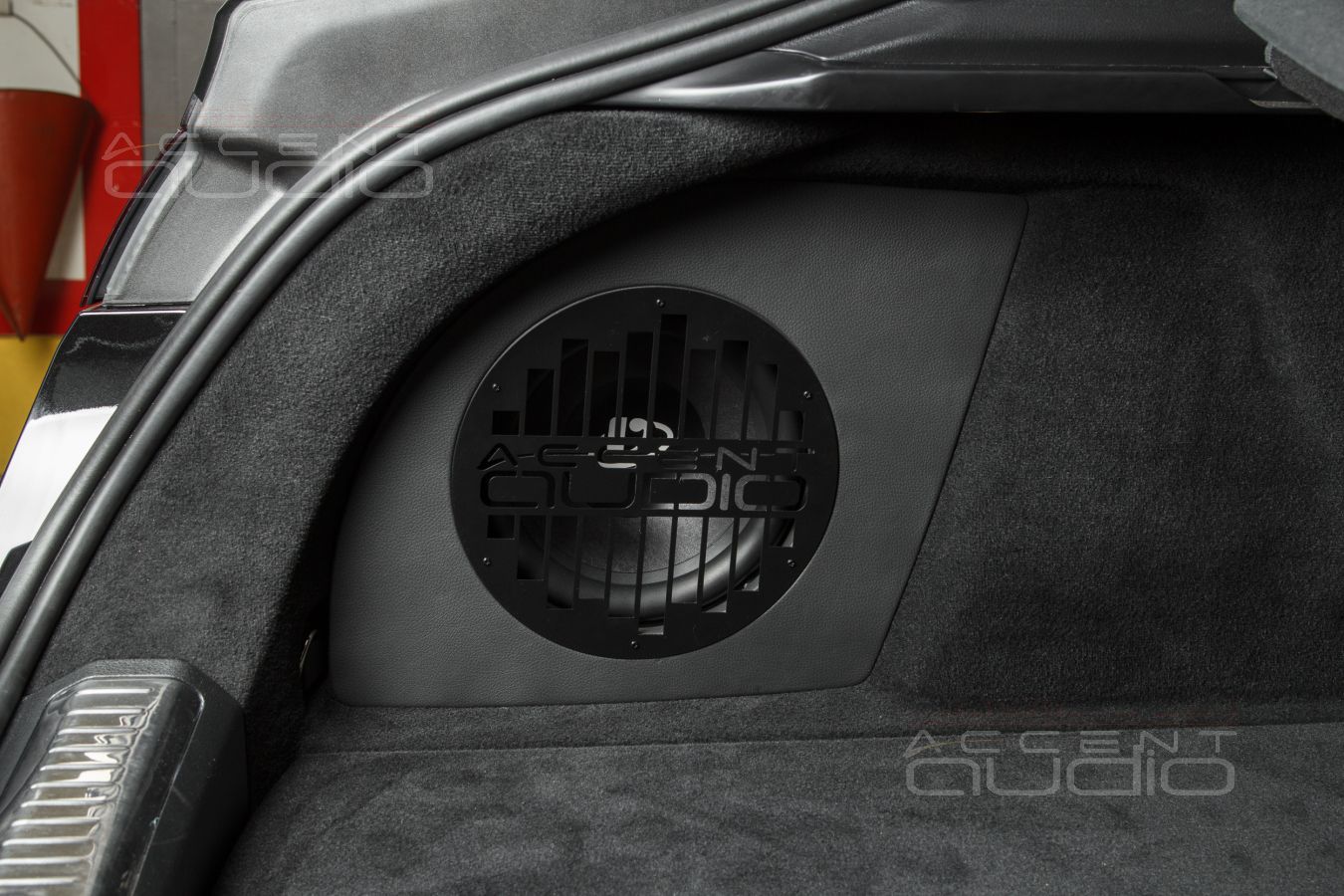 Сабвуфер-стелс и динамик Dego специально для Mercedes-Benz GLE Coupe AMG 53