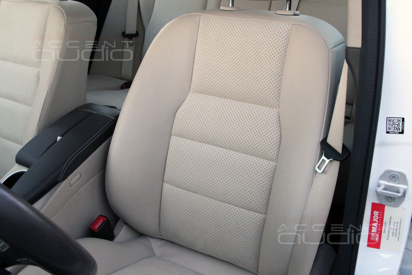 Бюджетный пошив салона Mercdes-Benz GLK