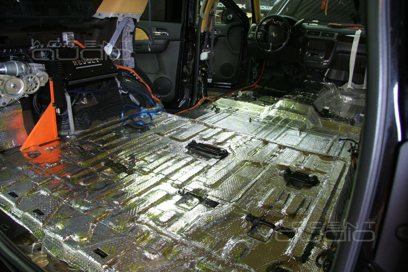 Шумоизоляция и аудиоподготовка Chevrolet Tahoe