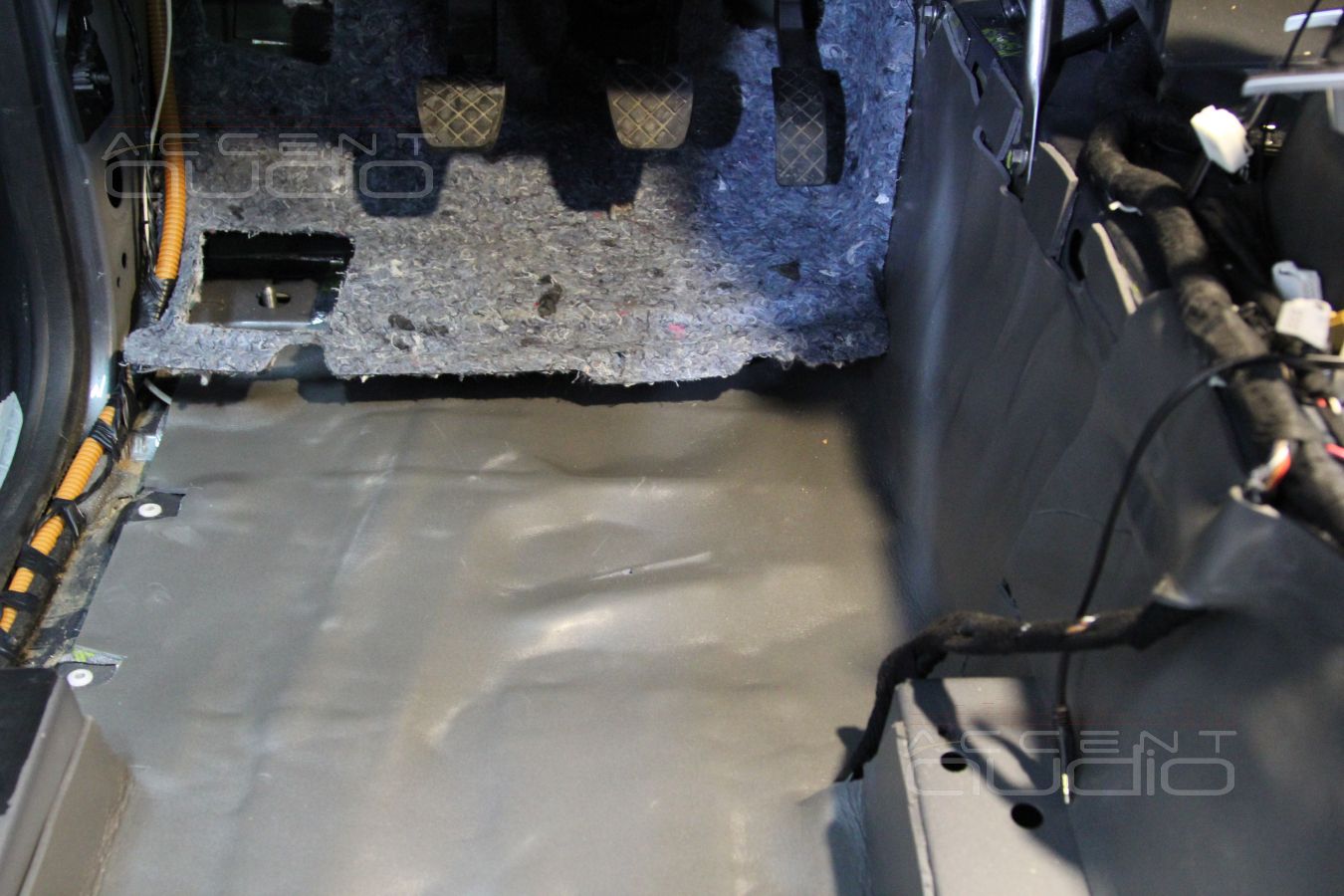 Шумоизоляция Volkswagen Amarok