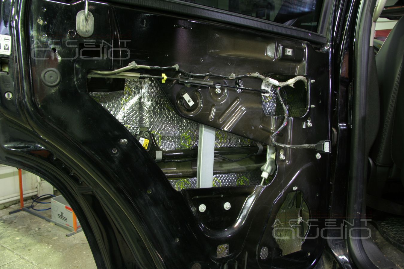 Шумоизоляция и аудиоподготовка Chevrolet Tahoe