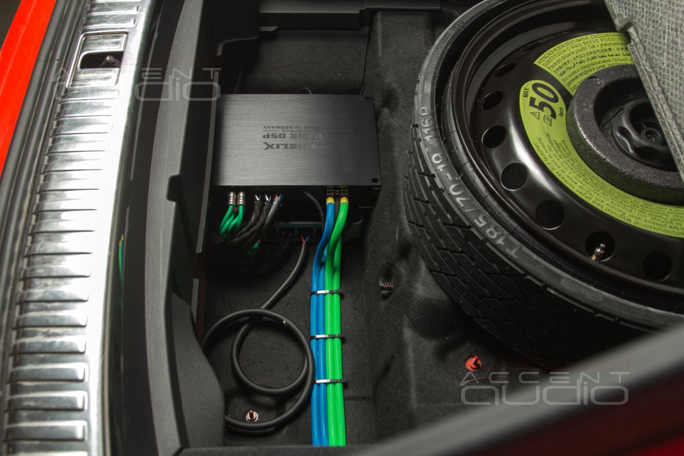 Усилители и сабвуфер – всё в одном подполье: интеграция компонентов в Audi E-Tron