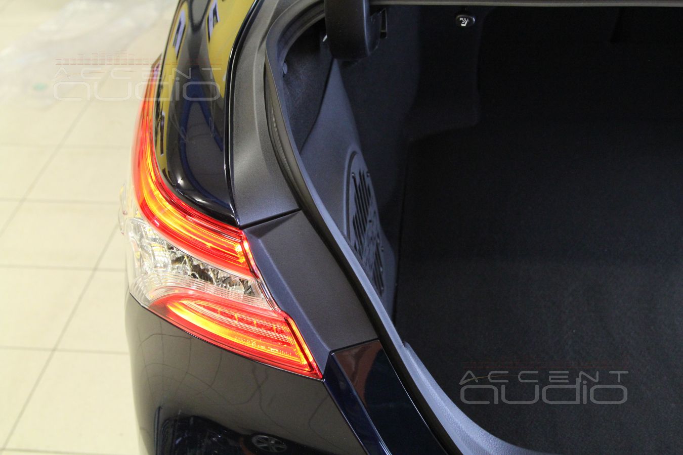 Стелс Accent-Audio для новой Toyota Camry