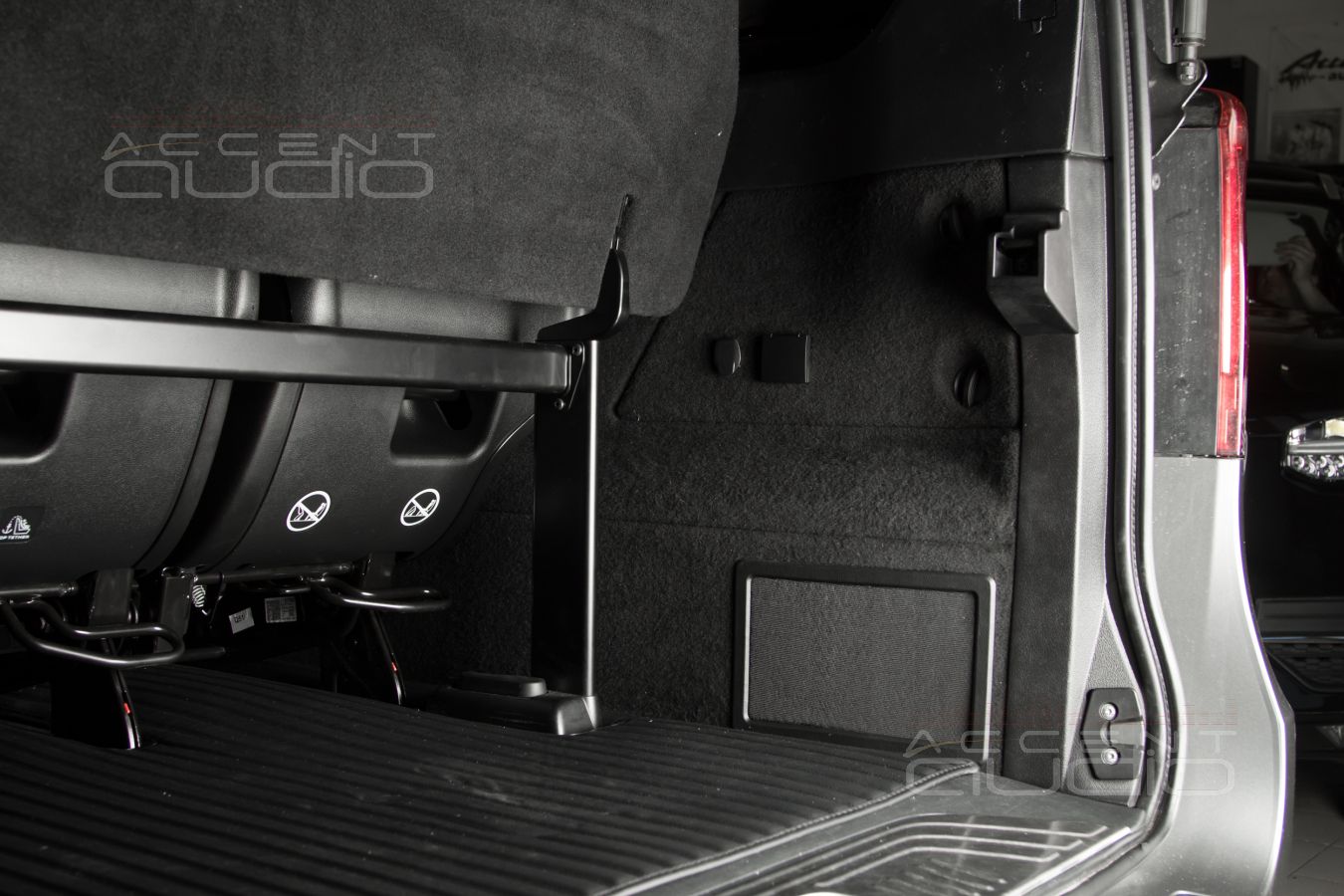 Сабвуфер: заводское исполнение или лучше ?