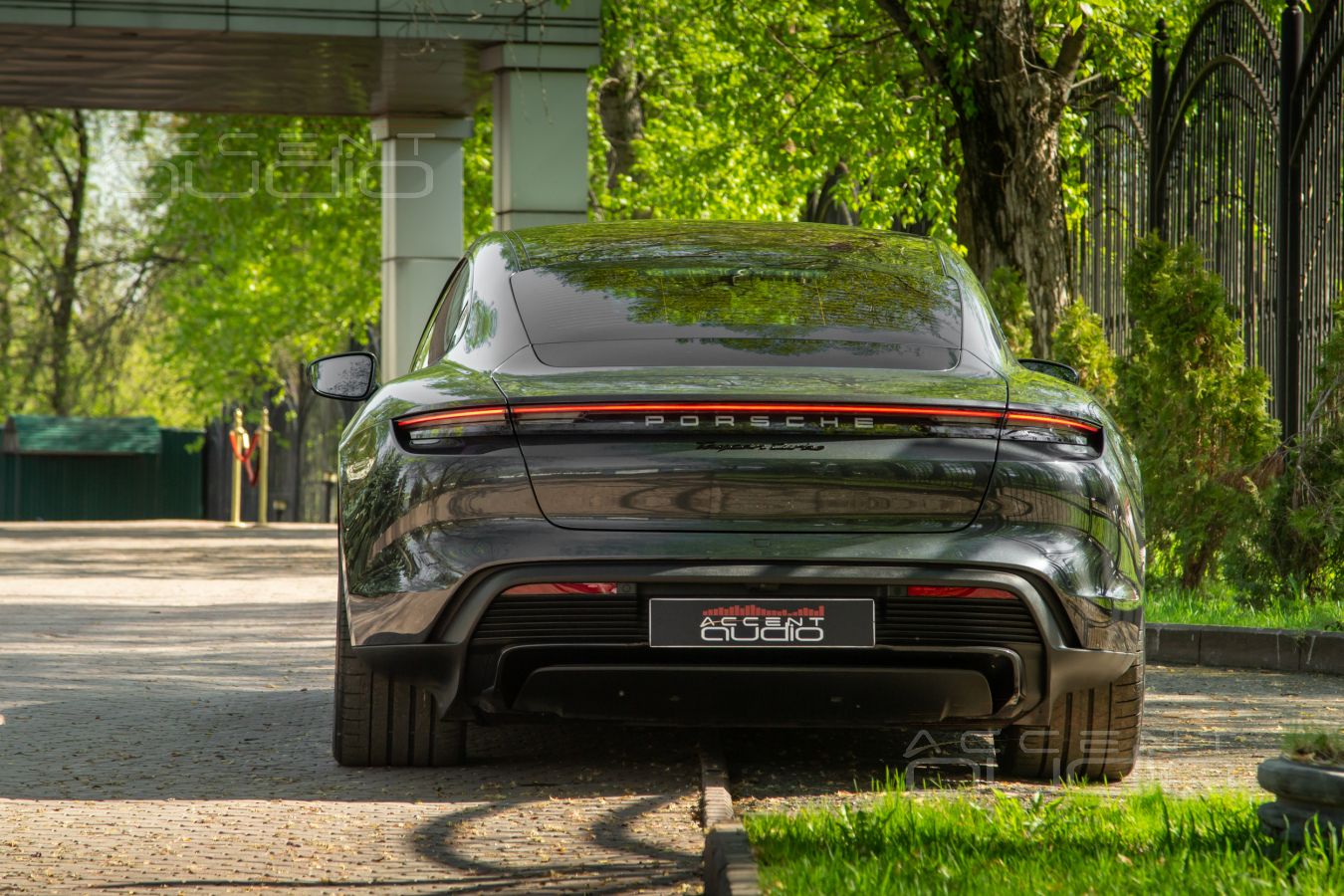 Техническое задание на построение премиальной аудиосистемы в Porsche Taycan