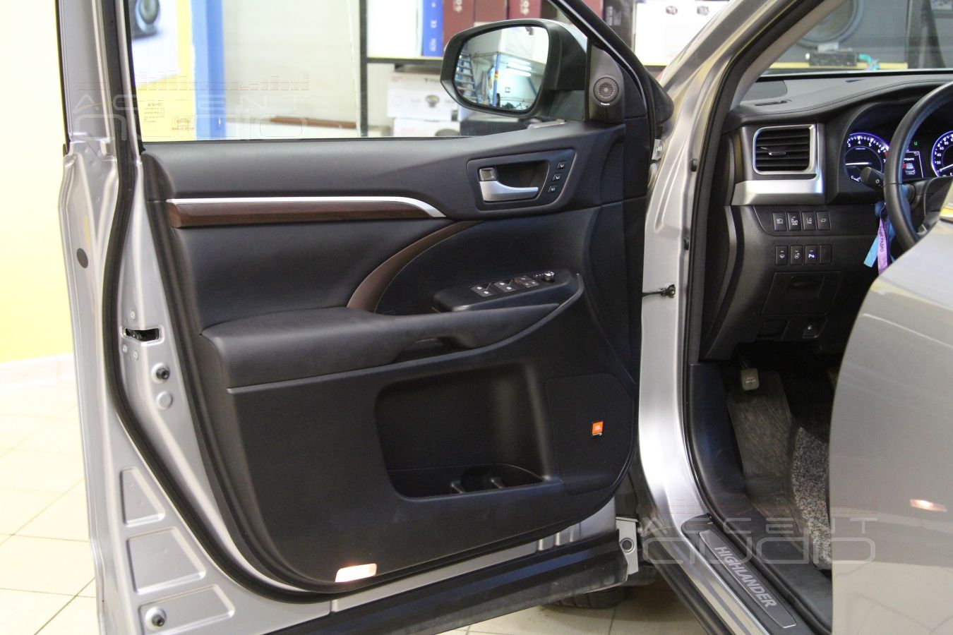 Звук.JBL отдыхает. 