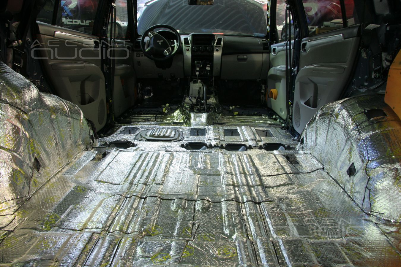 Hi-End для Mitsubishi Pajero Sport. Наше решение для настоящего звука в рамном внедорожнике Mitsubishi