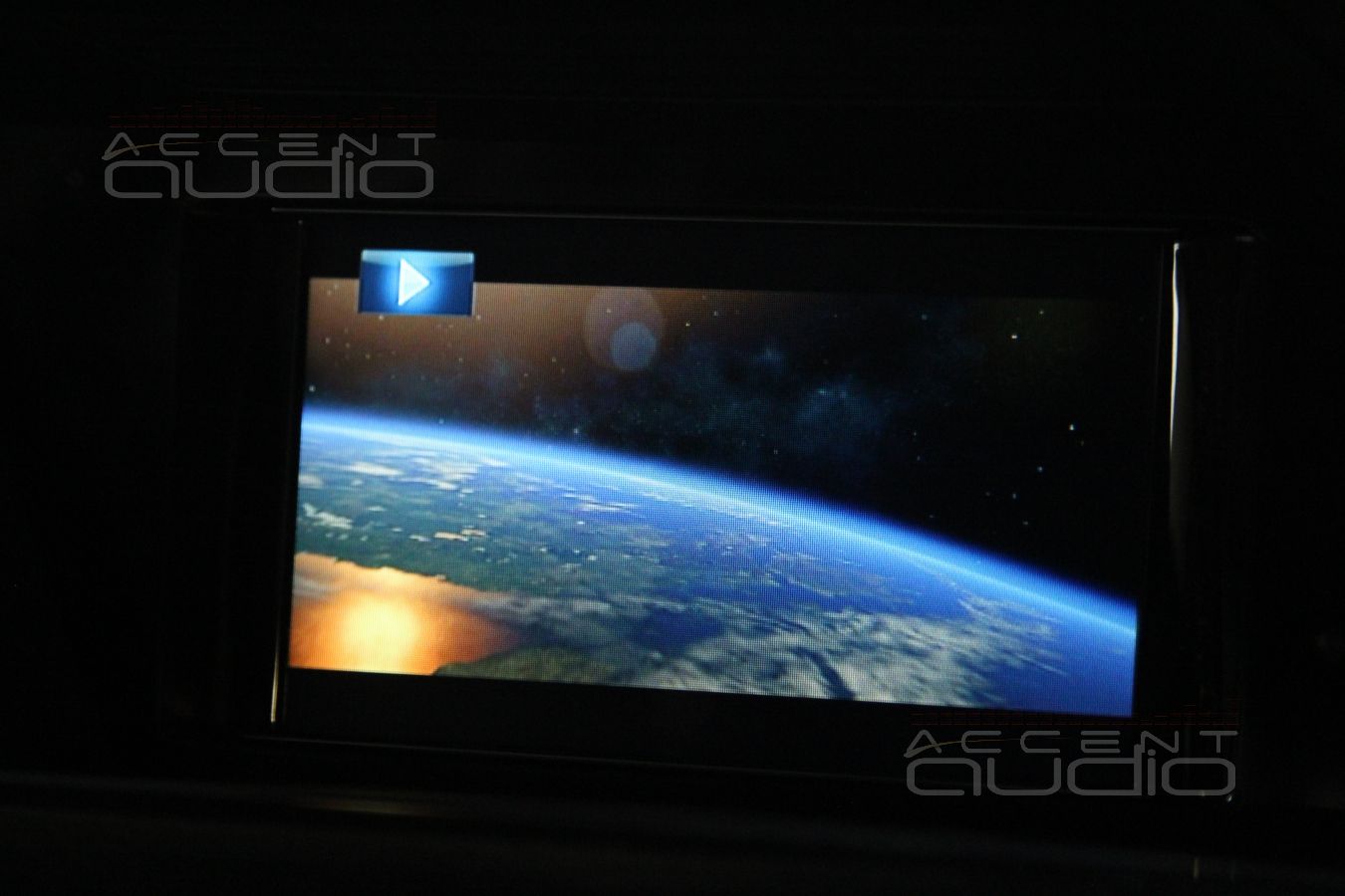 Audison BitPlay HD в Mercedes GLK - новый универсальный источник